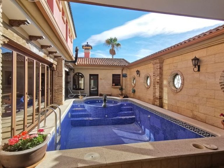 Villa for Sale in San Miguel De Salinas, Alicante 33