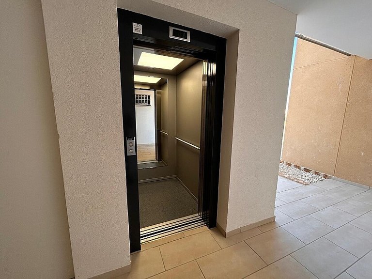 Apartment for Sale in Villamartin, Alicante 32