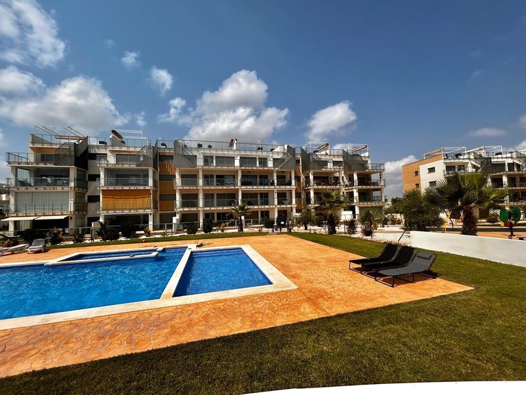 Apartment for Sale in Villamartin, Alicante 36