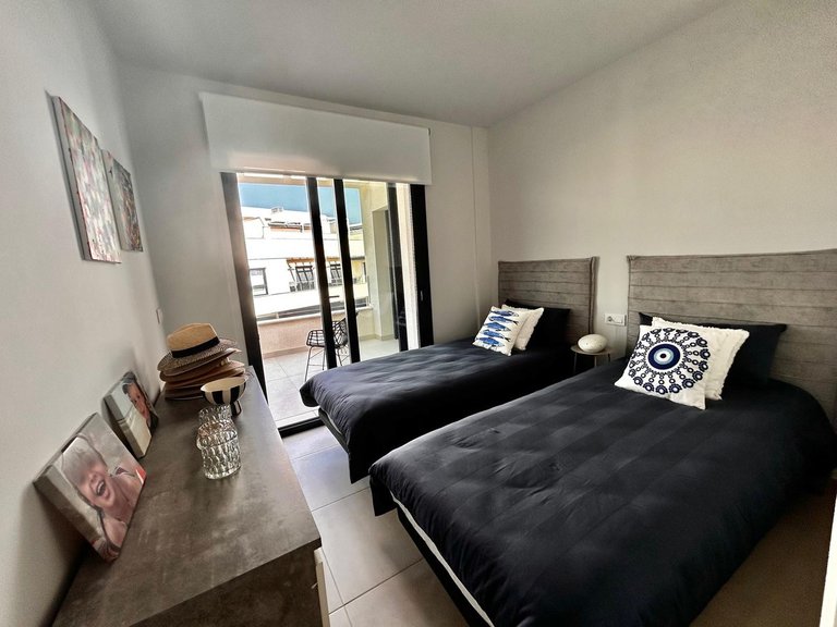 Apartment for Sale in Villamartin, Alicante 28