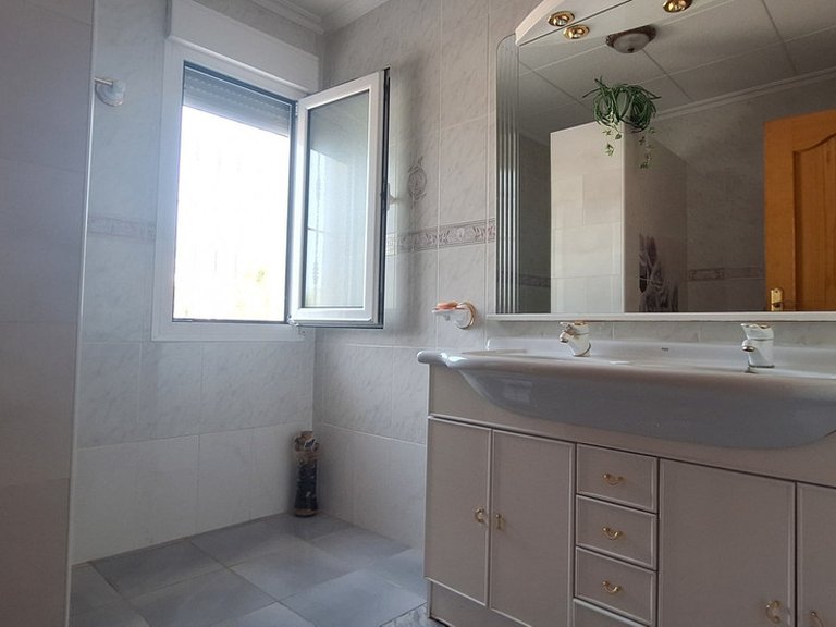 Villa for Sale in Elche, Alicante 6