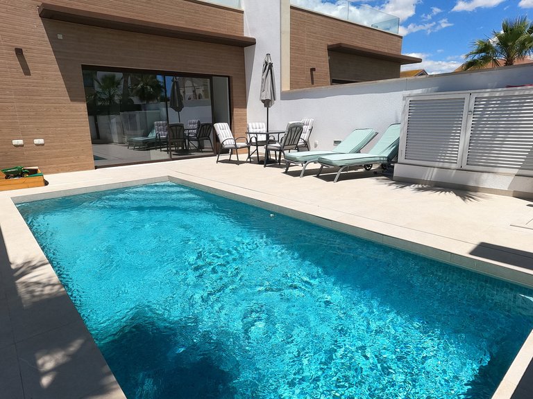 Villa for Sale in Algorfa, Alicante 1