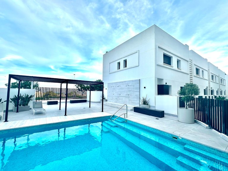 Apartment for Sale in Guardamar Del Segura, Alicante 24