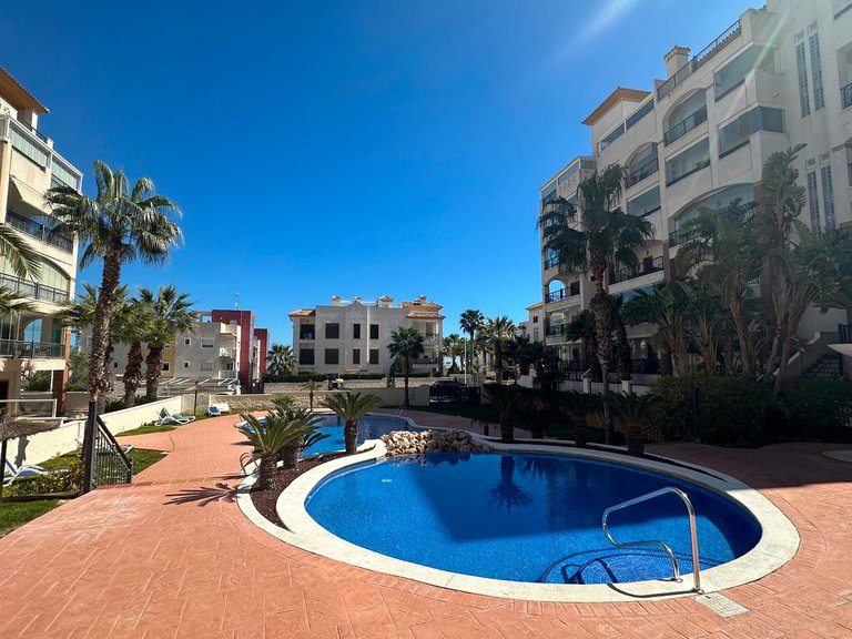 Apartment for Sale in Guardamar Del Segura, Alicante 1
