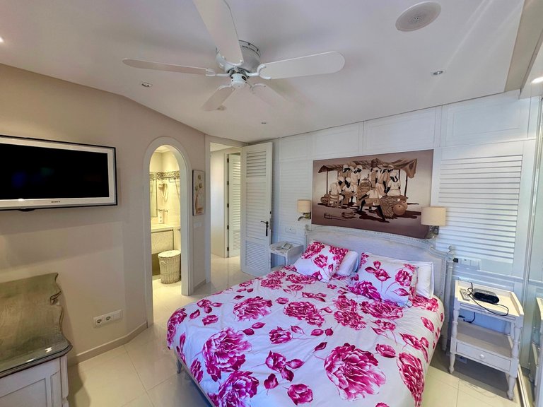 Apartment for Sale in Guardamar Del Segura, Alicante 25