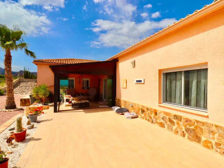 Villa for Sale in Albatera, Alicante 23