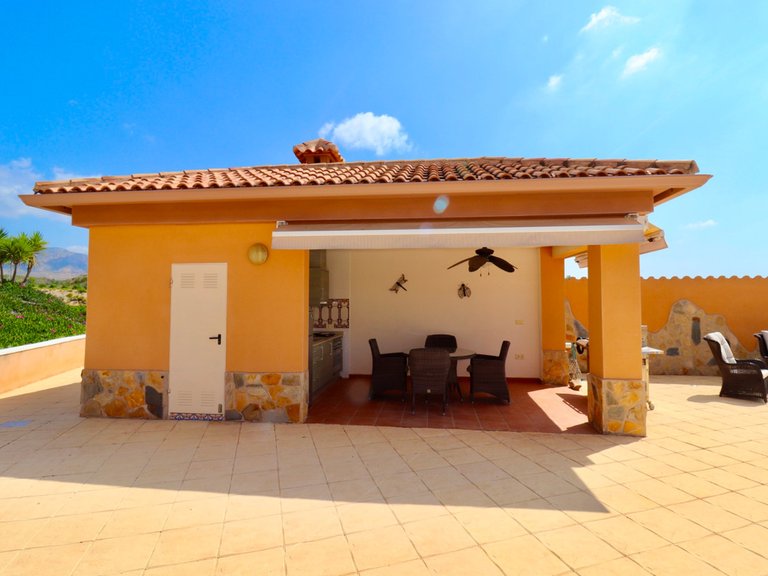 Villa for Sale in Albatera, Alicante 34