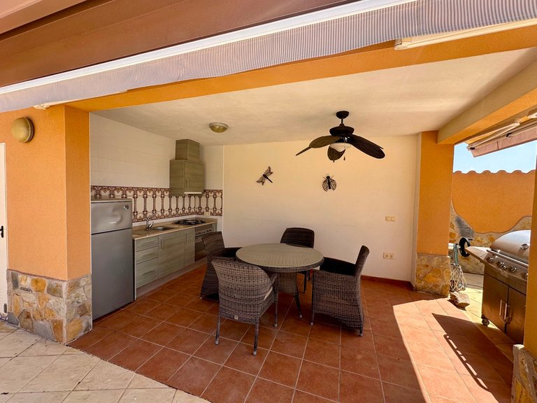 Villa for Sale in Albatera, Alicante 36