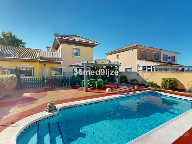 Villa for Sale in Los Alcazares, Murcia 28