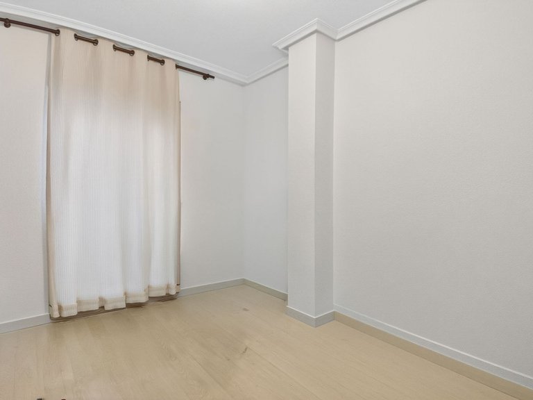 Apartment for Sale in Torrevieja, Alicante 17