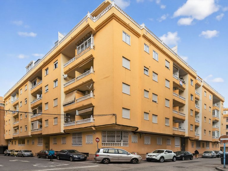Apartment for Sale in Torrevieja, Alicante 24