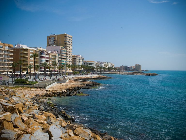 Apartment for Sale in Torrevieja, Alicante 28