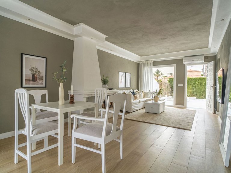 Villa for Sale in Torrevieja, Alicante 5