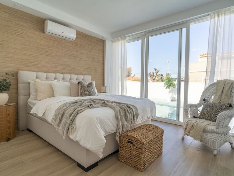 Villa for Sale in Torrevieja, Alicante 8