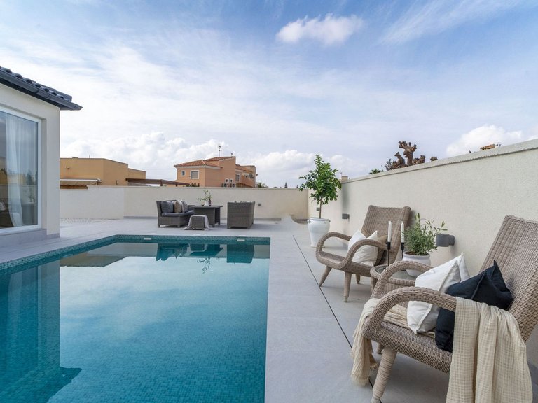 Villa for Sale in Torrevieja, Alicante 29