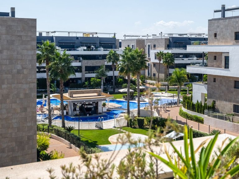 Apartment for Sale in Playa Flamenca, Alicante 1