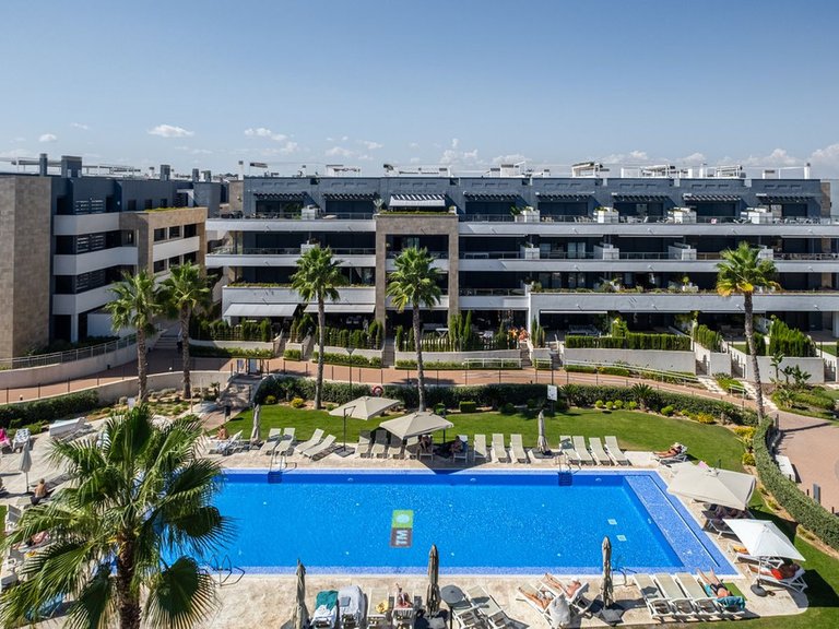 Apartment for Sale in Playa Flamenca, Alicante 2