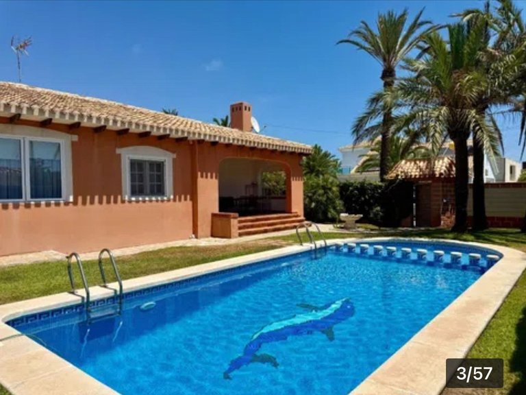Villa for Sale in Cabo Roig, Alicante 4