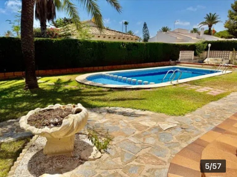Villa for Sale in Cabo Roig, Alicante 5
