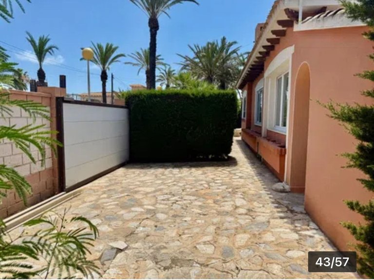 Villa for Sale in Cabo Roig, Alicante 43
