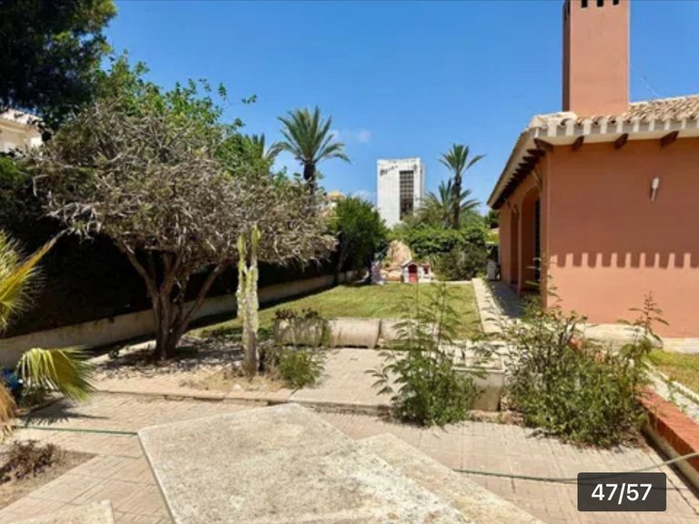 Villa for Sale in Cabo Roig, Alicante 47