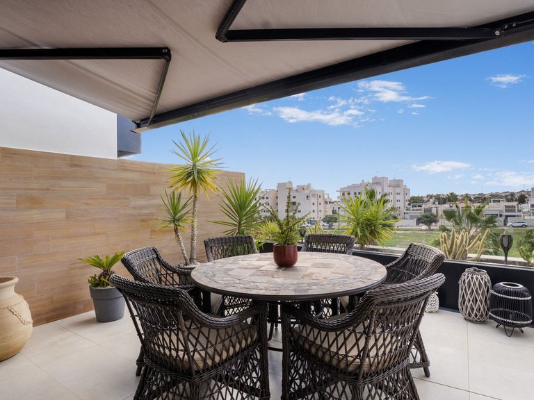 Apartment for Sale in Los Dolses, Alicante 28