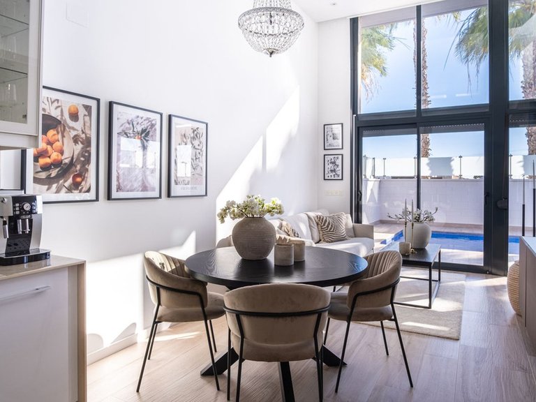 Villa for Sale in Cabo Roig, Alicante 2