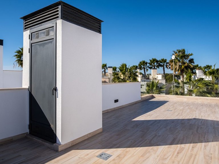 Villa for Sale in Cabo Roig, Alicante 28