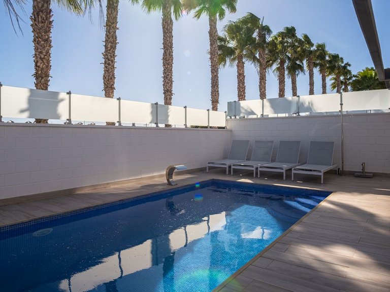 Villa for Sale in Cabo Roig, Alicante 30