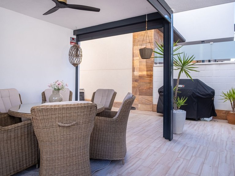 Villa for Sale in Cabo Roig, Alicante 34