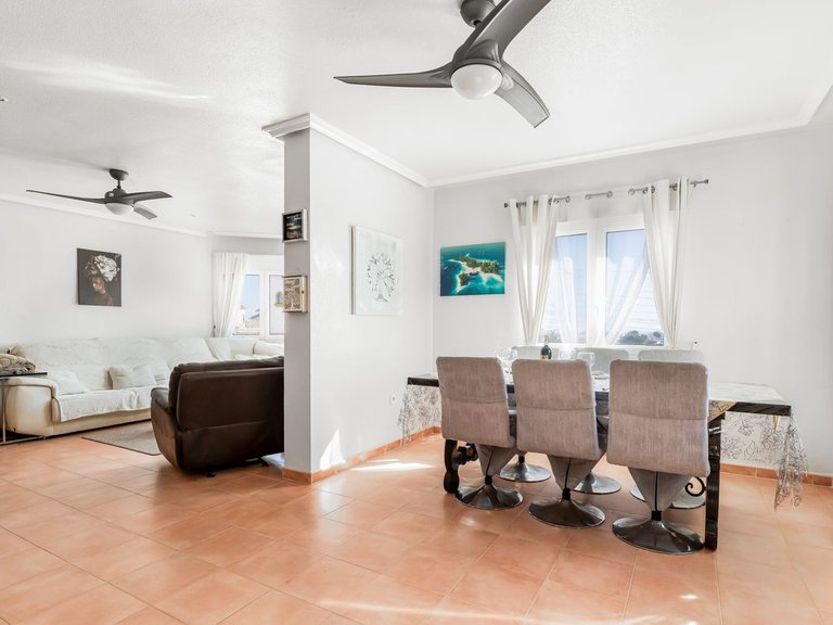 Villa for Sale in San Miguel De Salinas, Alicante 40
