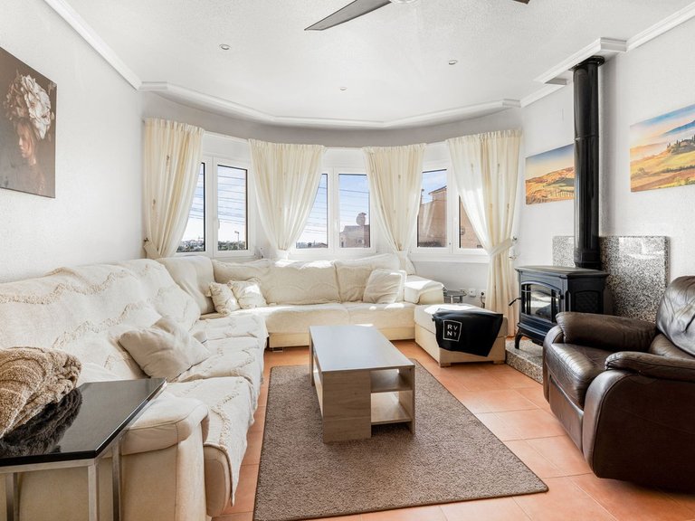 Villa for Sale in San Miguel De Salinas, Alicante 42