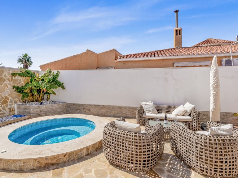Villa for Sale in La Florida, Alicante 9