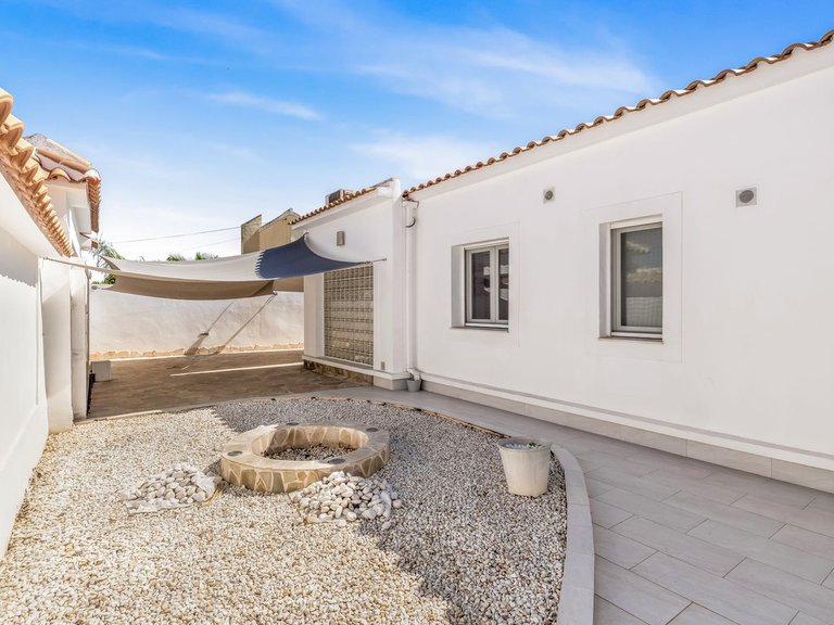 Villa for Sale in La Florida, Alicante 14