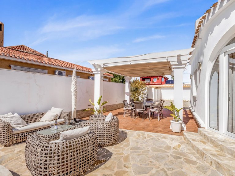 Villa for Sale in La Florida, Alicante 18