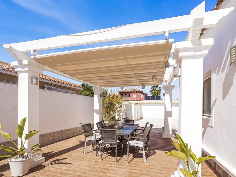 Villa for Sale in La Florida, Alicante 19