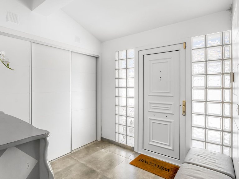 Villa for Sale in La Florida, Alicante 21