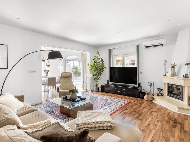 Villa for Sale in La Florida, Alicante 25