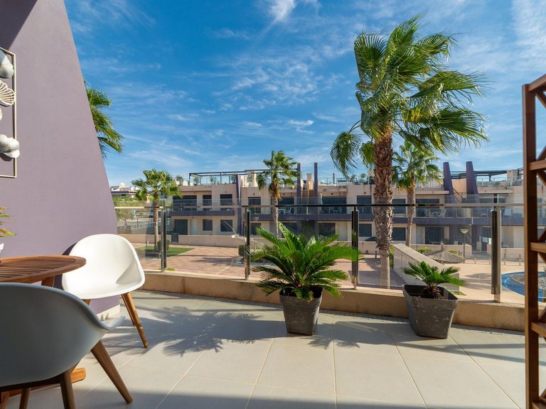 Apartment for Sale in Mil Palmeras, Alicante 7