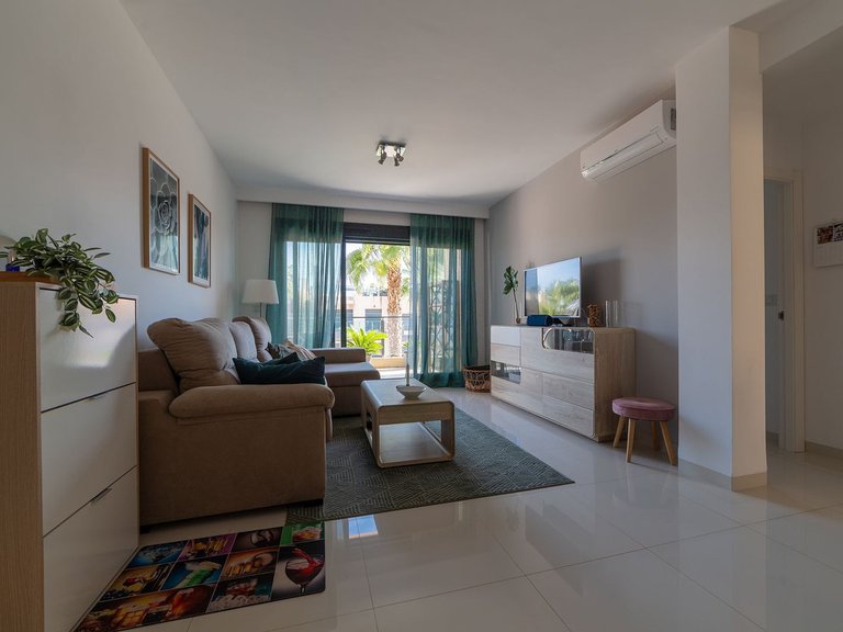 Apartment for Sale in Mil Palmeras, Alicante 12