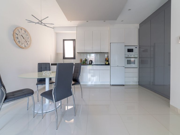 Apartment for Sale in Mil Palmeras, Alicante 13