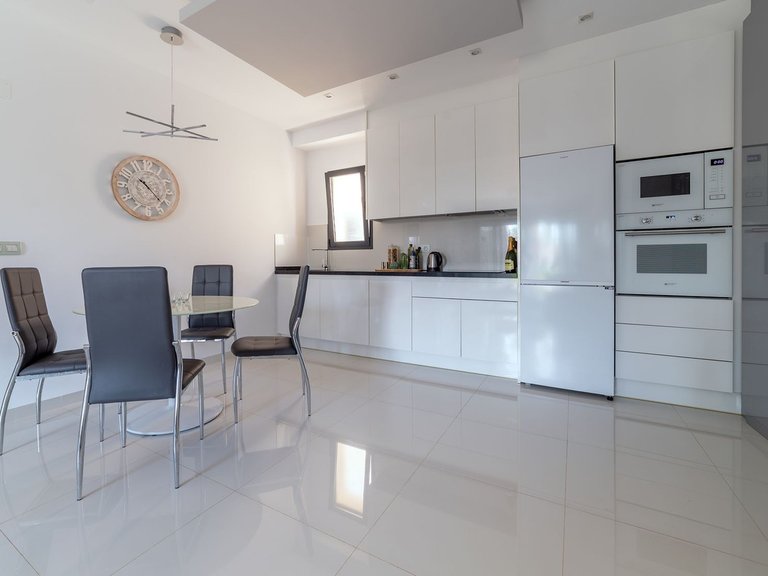 Apartment for Sale in Mil Palmeras, Alicante 14