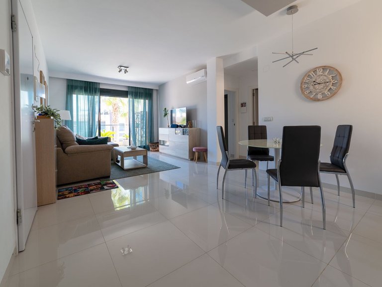 Apartment for Sale in Mil Palmeras, Alicante 15