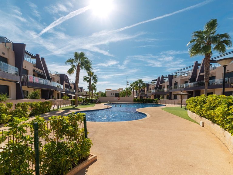 Apartment for Sale in Mil Palmeras, Alicante 24
