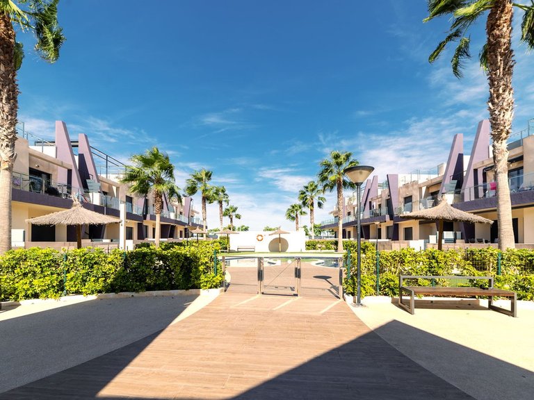 Apartment for Sale in Mil Palmeras, Alicante 26