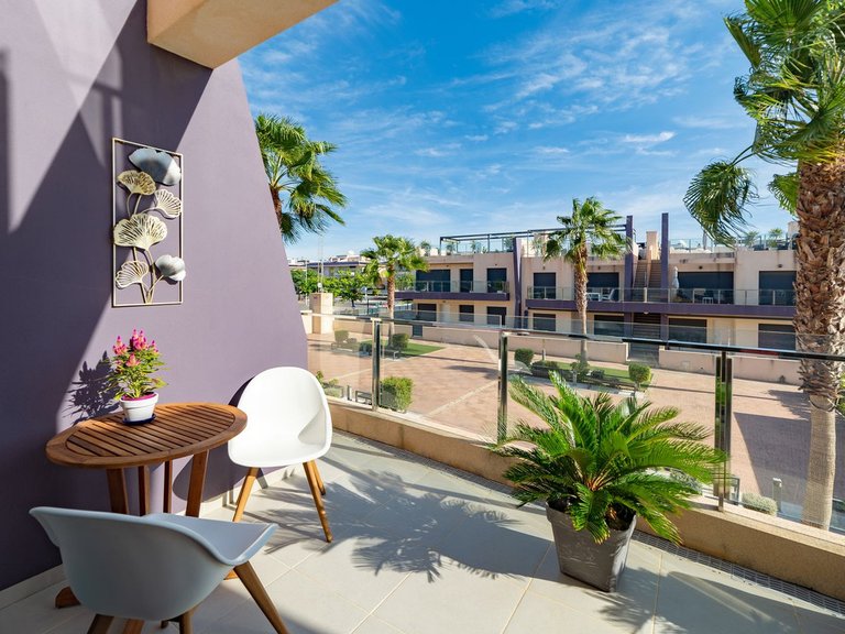 Apartment for Sale in Mil Palmeras, Alicante 29