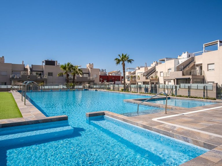 Apartment for Sale in Torrevieja, Alicante 1