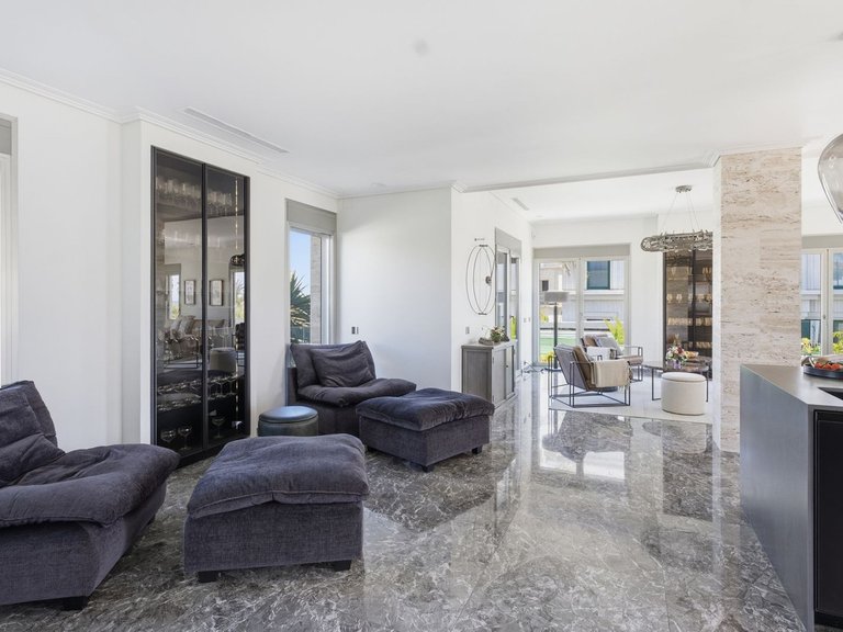 Villa for Sale in La Zenia, Alicante 4
