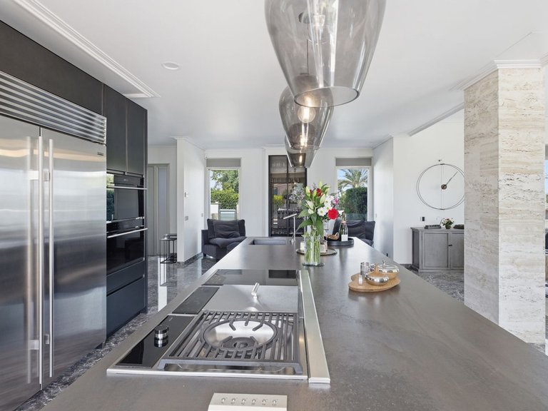 Villa for Sale in La Zenia, Alicante 9