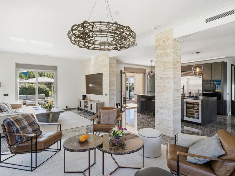 Villa for Sale in La Zenia, Alicante 18